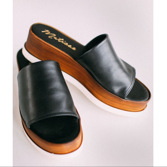 Anthropologie Shoes - LAST PAIR matisse one kiss slides